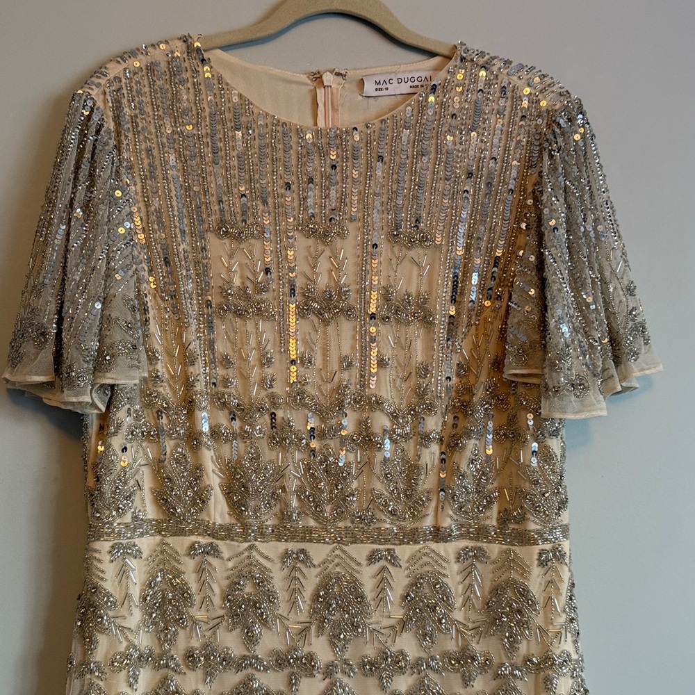 New Mac Duggal Beige & Silver embellished flutter sleeve high neck dress size 10 - Picture 6 of 11